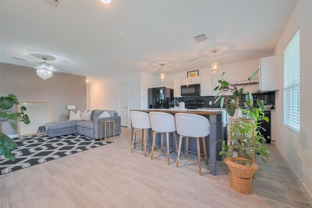 9923 Opal Stone Way, Conroe, TX 77306