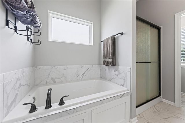 902 N Cottonwood Street, Kearney, MO 64060