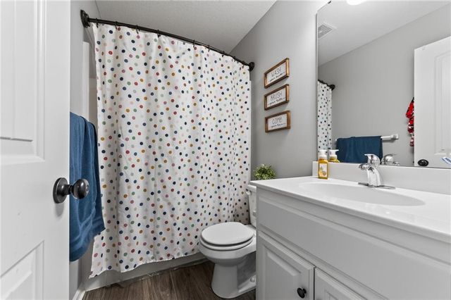 902 N Cottonwood Street, Kearney, MO 64060