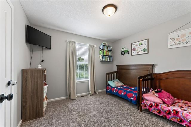 902 N Cottonwood Street, Kearney, MO 64060