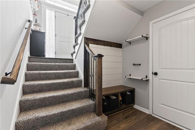 902 N Cottonwood Street, Kearney, MO 64060