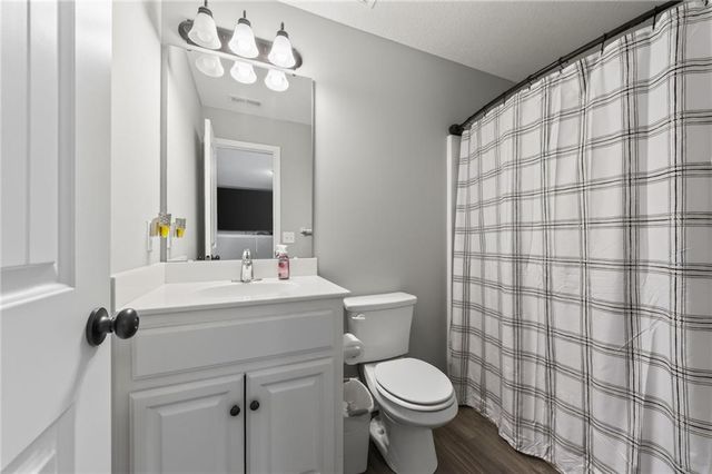 902 N Cottonwood Street, Kearney, MO 64060
