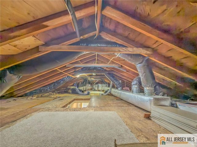 107 Finnegans Lane, South Brunswick, NJ 08824