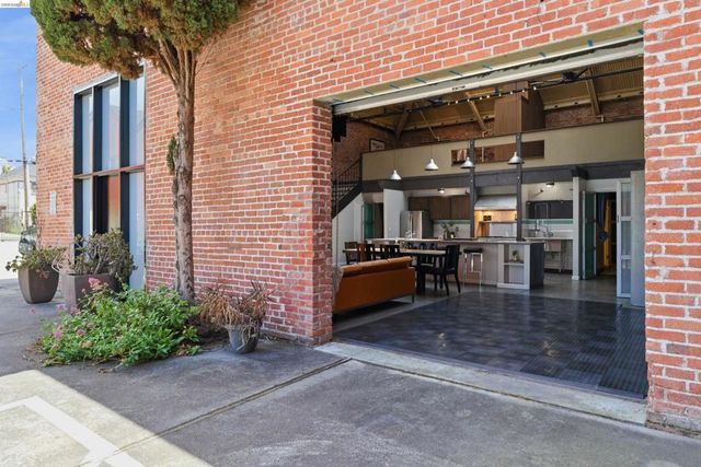 730 29Th St 118, Oakland, CA 94609