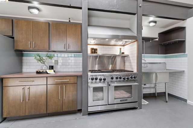 730 29Th St 118, Oakland, CA 94609