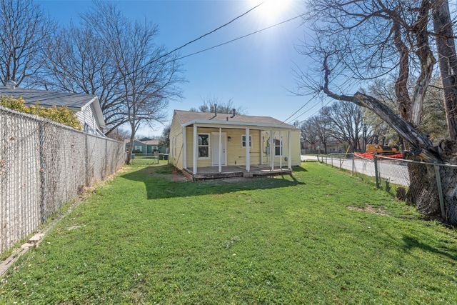 5074 Mayfair Street, Fort Worth, TX 76116