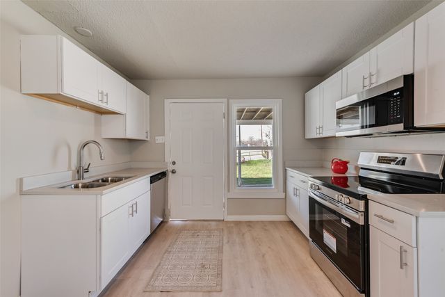 5074 Mayfair Street, Fort Worth, TX 76116