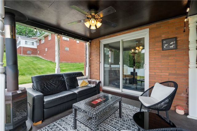2347 Casswell Drive, Bethel Park, PA 15102