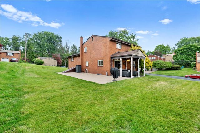2347 Casswell Drive, Bethel Park, PA 15102