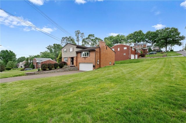 2347 Casswell Drive, Bethel Park, PA 15102