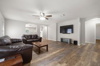 304 Paige BND, Hutto, TX 78634