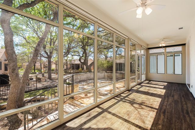 103 Harness LN, Georgetown, TX 78633
