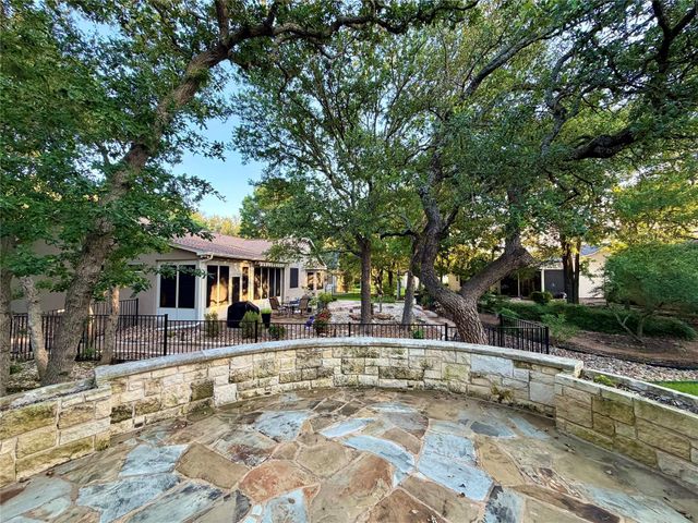 103 Harness LN, Georgetown, TX 78633