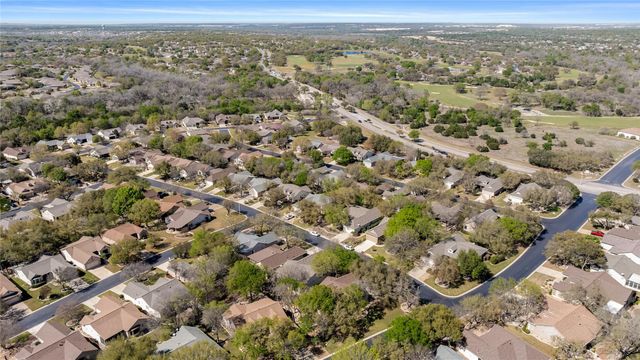 103 Harness LN, Georgetown, TX 78633