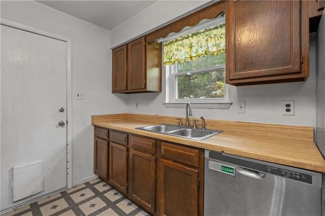 12583 King Arthur Drive, Grand Bay, AL 36541