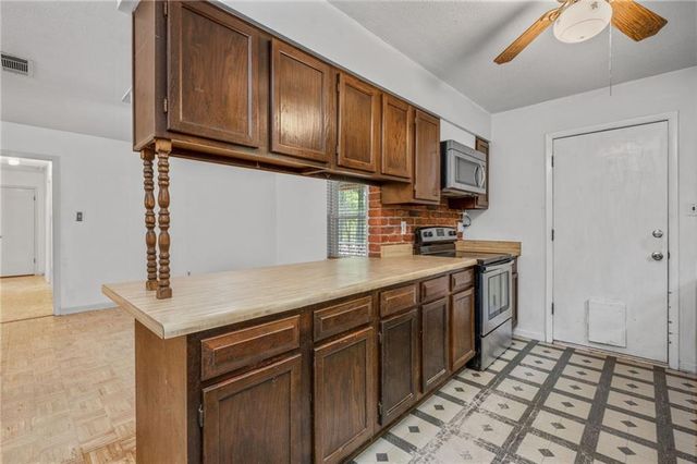 12583 King Arthur Drive, Grand Bay, AL 36541