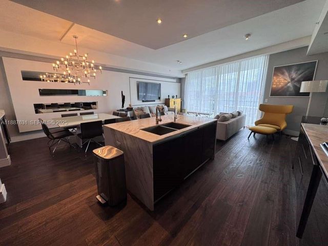 3250 NE 188th St 408, Aventura, FL 33180