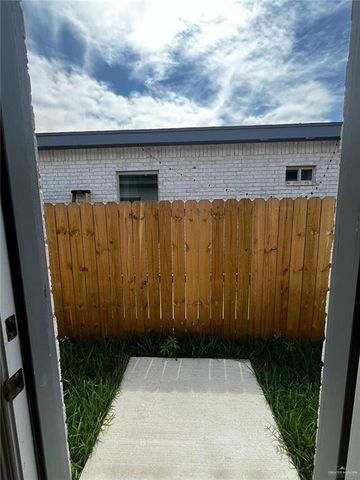 1635 Playa Drive 2, Weslaco, TX 78596