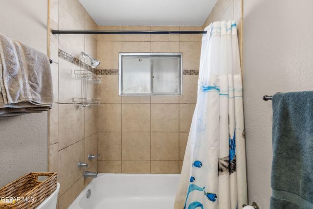 6201 HEATH Way NW, El Paso, TX 79912