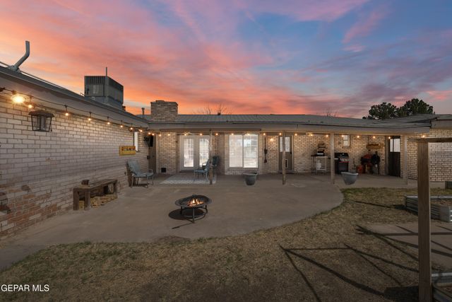 6201 HEATH Way NW, El Paso, TX 79912