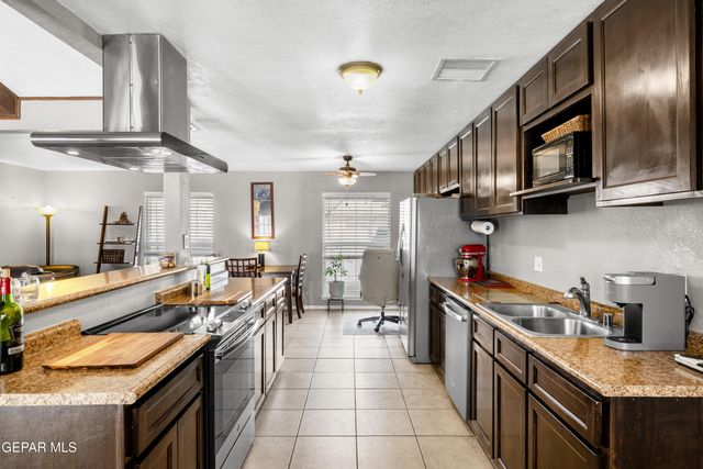 6201 HEATH Way NW, El Paso, TX 79912