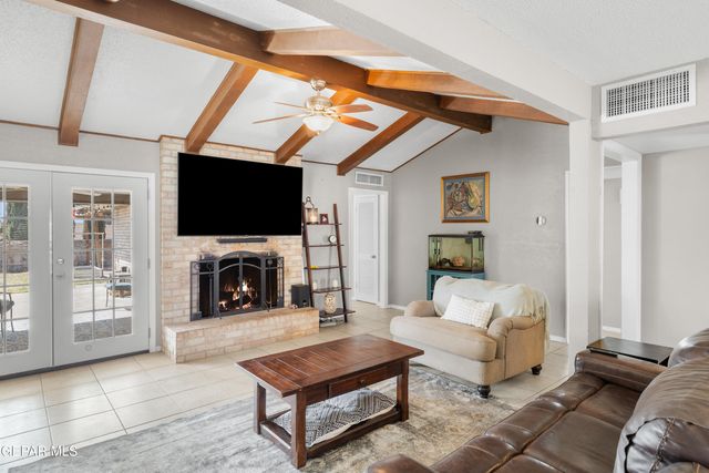 6201 HEATH Way NW, El Paso, TX 79912