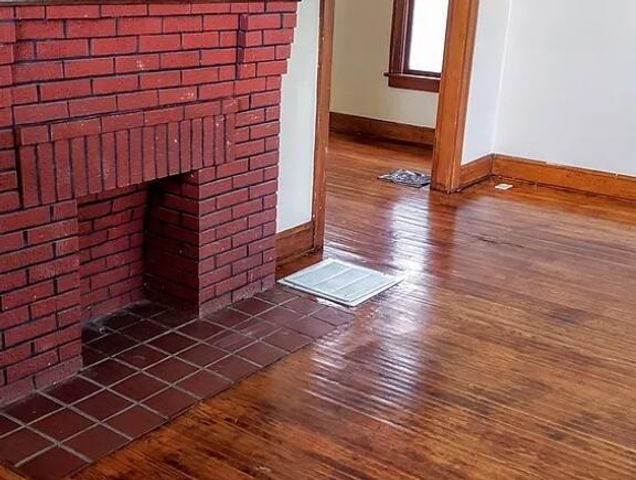 140 N Warren Avenue, Columbus, OH 43204