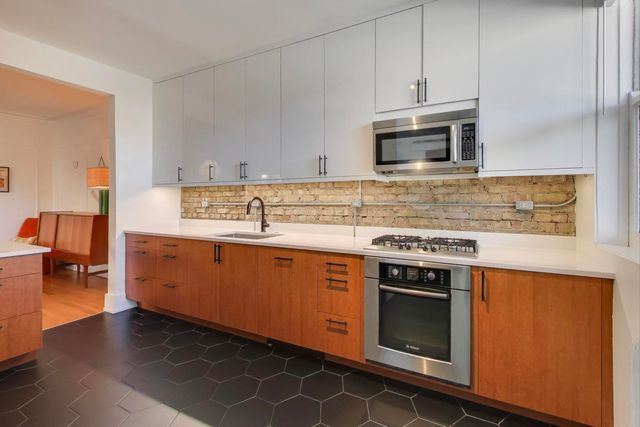 4176 N Clarendon Avenue 3N, Chicago, IL 60613