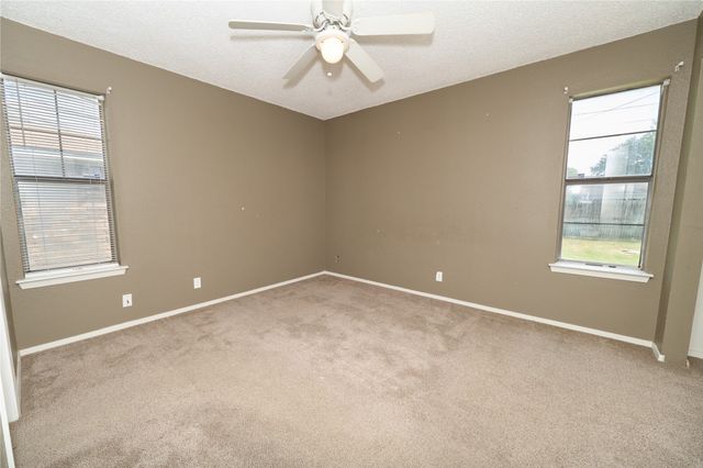 813 Loganwood Drive, Royse City, TX 75189