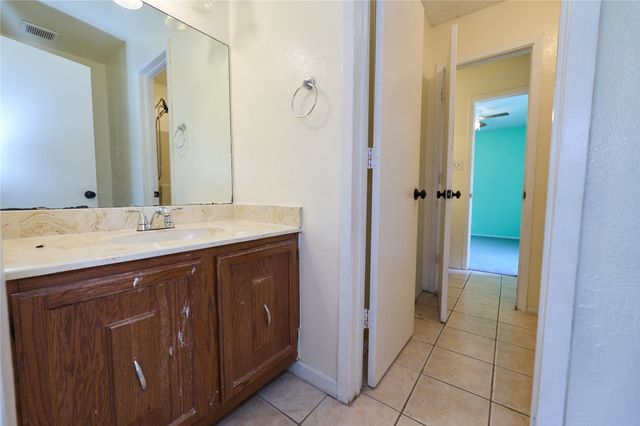 813 Loganwood Drive, Royse City, TX 75189