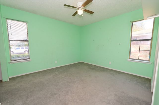 813 Loganwood Drive, Royse City, TX 75189