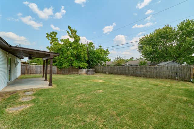 813 Loganwood Drive, Royse City, TX 75189