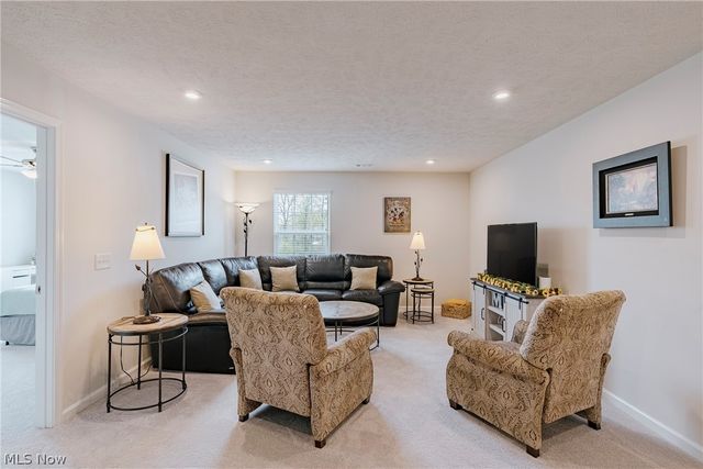 9049 Winfield Lane, North Ridgeville, OH 44039