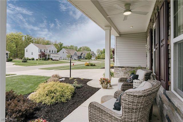9049 Winfield Lane, North Ridgeville, OH 44039