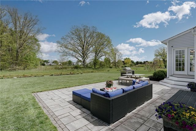 9049 Winfield Lane, North Ridgeville, OH 44039
