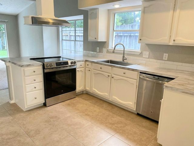 16710 Bonnie Sean Drive, Spring, TX 77379