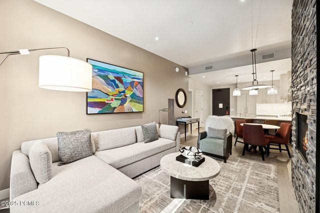 1702 W Glencoe Mountain Way 6006, Park City, UT 84060