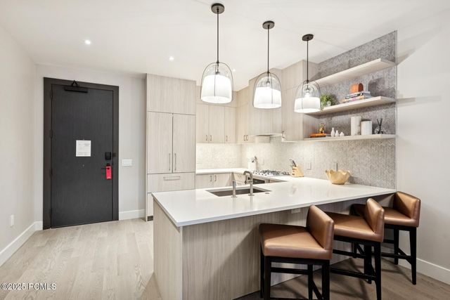 1702 W Glencoe Mountain Way 6006, Park City, UT 84060