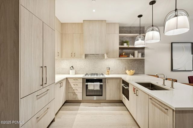 1702 W Glencoe Mountain Way 6006, Park City, UT 84060