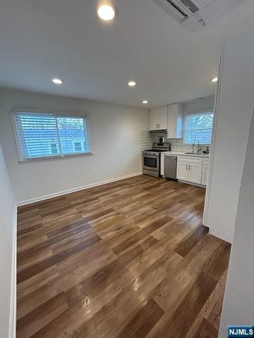 615 Chase Avenue 2, Lyndhurst, NJ 07071