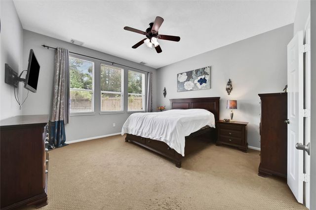 6 Loxanhachee Place, Spring, TX 77389