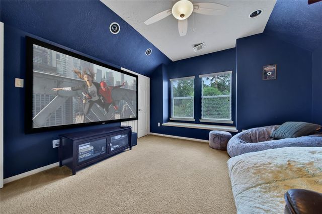 6 Loxanhachee Place, Spring, TX 77389