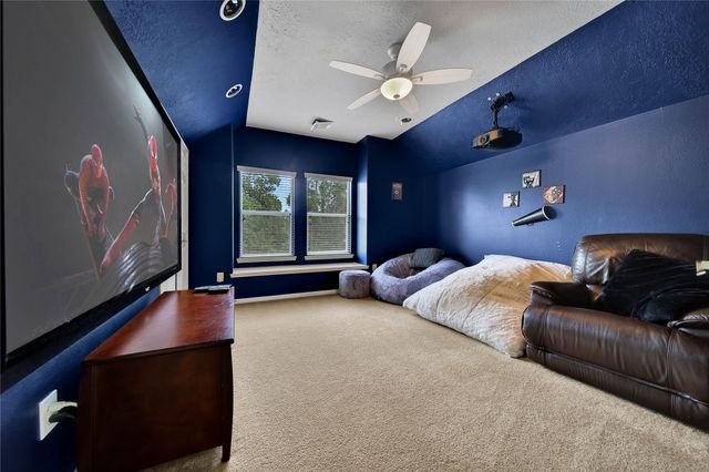 6 Loxanhachee Place, Spring, TX 77389