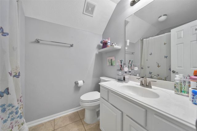 6 Loxanhachee Place, Spring, TX 77389