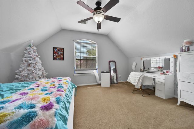 6 Loxanhachee Place, Spring, TX 77389