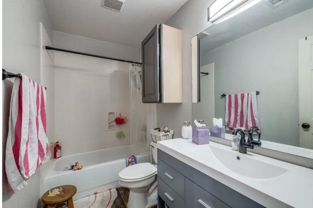 327 Shady Valley Drive, Mansfield, TX 76063