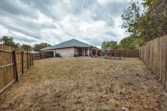 327 Shady Valley Drive, Mansfield, TX 76063