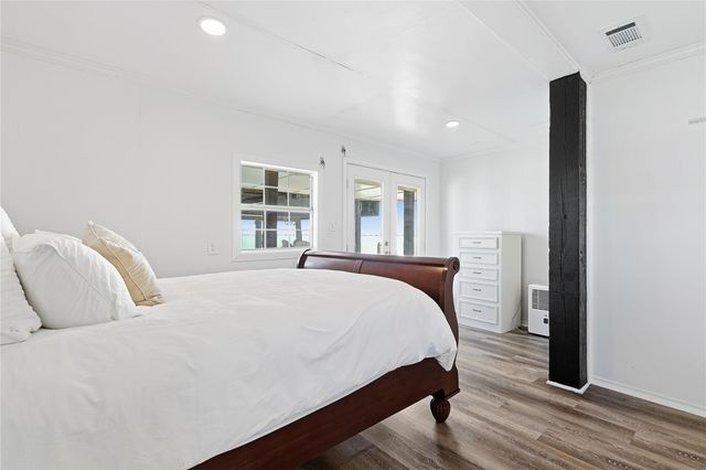 130 Tamana Drive, Tiki Island, TX 77554