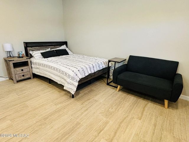 1460 W Sage Street, Tucson, AZ 85704