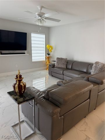 110 SW 21st PL, Cape Coral, FL 33991